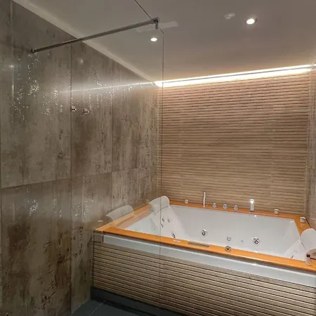 Amay Apartment *